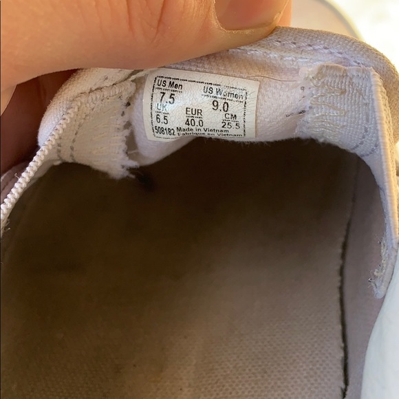 All white slip on vans - Picture 6 of 6